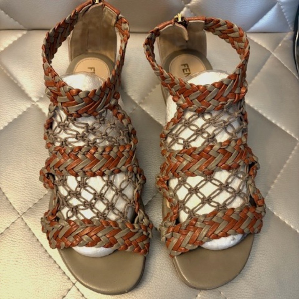 FENDI Leather Woven Sandals